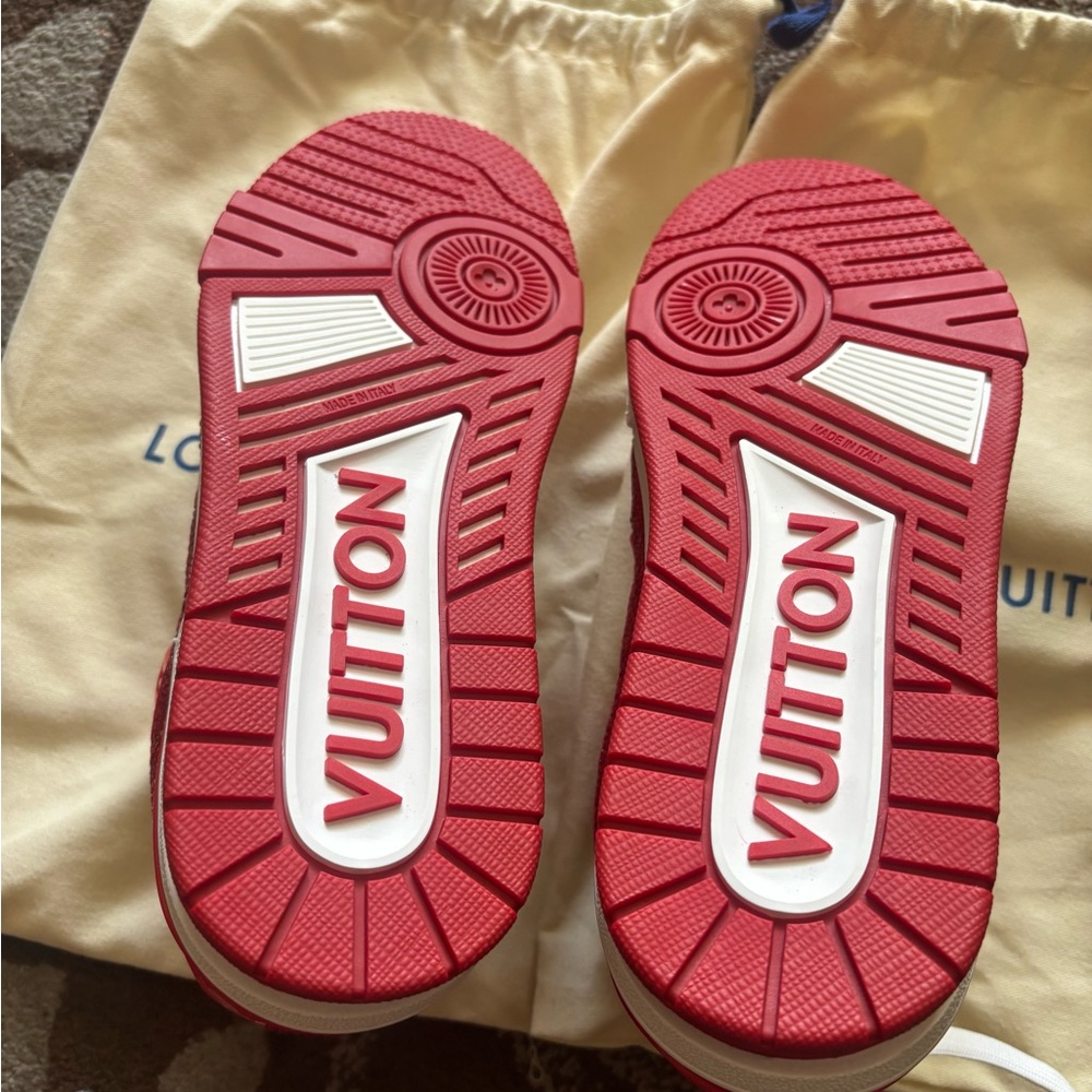 Louis Vuitton LV Trainer Sneakers - Picture 4 of 4